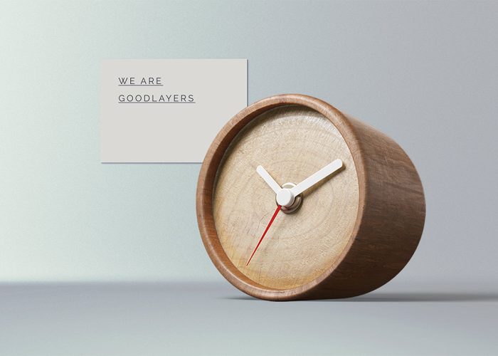 wooden-clock